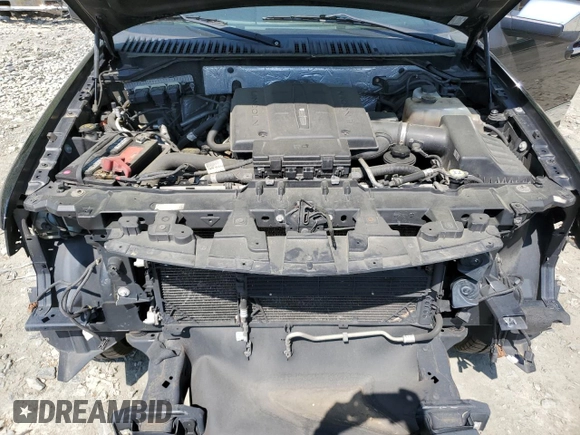 2014 Lincoln Navigator z VIN 5LMJJ2J58EEL00184, wystawiony jako Copart lot #54724025 z przebiegiem 200 772 mil mil oraz Szkoda całkowita • Salvage title. Historia ofert i sprzedaży dostępna na DreamBid. Obrazek 12.