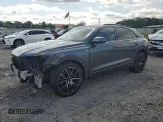 2021 Audi Q8 Prestige z VIN WA1FVAF16MD039587, wystawiony jako Copart lot #56030345 z przebiegiem 66 976 mil mil oraz Szkoda całkowita • Salvage title. Historia ofert i sprzedaży dostępna na DreamBid. Obrazek 1.