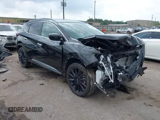 2023 Nissan Murano SV z VIN 5N1AZ2BJ8PC109791, wystawiony jako IAAI lot #42105639 z przebiegiem 20 359 mil mil oraz . Historia ofert i sprzedaży dostępna na DreamBid. Obrazek 1.