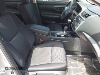 2017 Nissan Altima S z VIN 1N4AL3AP5HC496048, wystawiony jako IAAI lot #42275448 z przebiegiem 22 300 mil mil oraz . Historia ofert i sprzedaży dostępna na DreamBid. Obrazek 5.