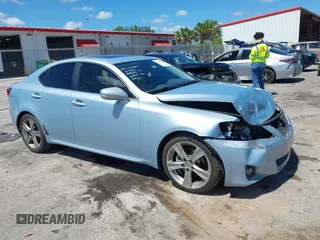 2011 Lexus IS 250 z VIN JTHBF5C21B2101006, wystawiony jako IAAI lot #42267256 z przebiegiem 96 229 mil mil oraz . Historia ofert i sprzedaży dostępna na DreamBid. Obrazek 1.