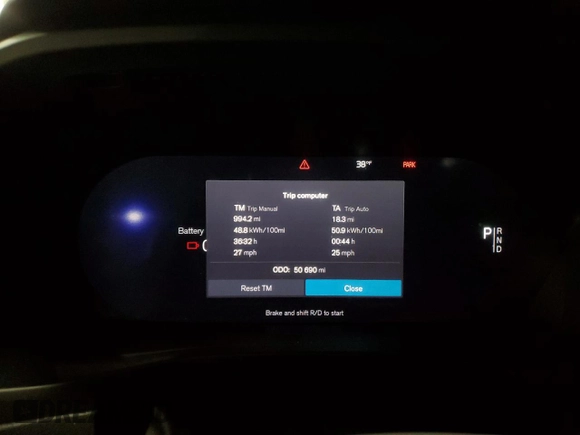 2023 Volvo C40 Plus с VIN YV4ED3GL9P2065842, выставлен на аукционе Copart как лот 43950185 с пробегом 50 690 миль миль и На запчасти • Non repairable. История ставок и продаж доступна на DreamBid. Изображение 9.