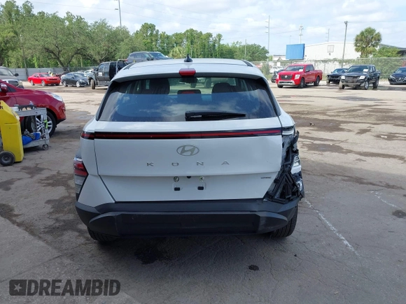 2025 Hyundai Kona SE with VIN KM8HACAB7SU222737, listed as a IAAI auction lot 42113828 with 1 mi miles. Bid and sale history available at carsss.com. Image 16.