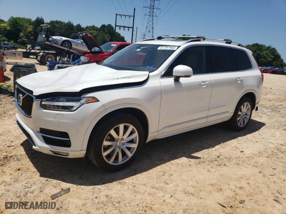 2016 Volvo XC90 T5 Momentum with VIN YV4102KKXG1078902, listed as a Copart auction lot 57797403 with 56,720 mi miles. Bid and sale history available at carsss.com. Image 1.