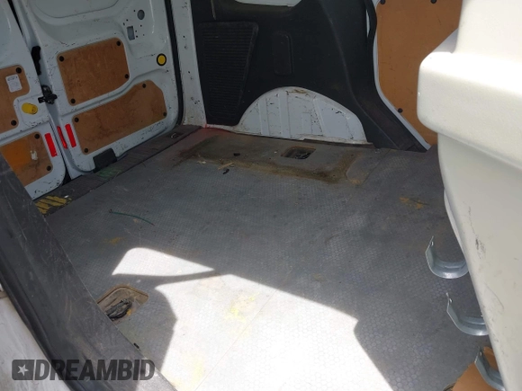 2014 Ford Transit Connect XL with VIN NM0LS6E78E1142420, listed as a IAAI auction lot 42335746 with 200,155 mi miles and . Bid and sale history available at DreamBid. Image 8.