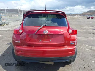 2014 Nissan Juke S with VIN JN8AF5MV7ET364402, listed as a IAAI auction lot 41808136 with 146,153 mi miles. Bid and sale history available at carsss.com. Image 17.