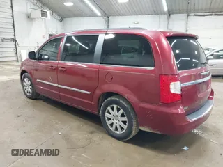 2014 Chrysler Town & Country Touring z VIN 2C4RC1BG9ER438673, wystawiony jako IAAI lot #42360666 z przebiegiem 172 023 mil mil oraz . Historia ofert i sprzedaży dostępna na DreamBid. Obrazek 3.