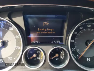 2014 Bentley Flying Spur z VIN SCBEC9ZA9EC091260, wystawiony jako Copart lot #39075873 z przebiegiem 37 078 mil mil oraz . Historia ofert i sprzedaży dostępna na DreamBid. Obrazek 9.