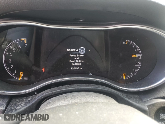 2019 Jeep Grand Cherokee Upland with VIN 1C4RJFAG0KC760594, listed as a Copart auction lot 48004715 with 120,195 mi miles and Clean Title. Bid and sale history available at carsss.com. Image 9.