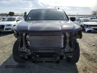 2024 GMC Yukon SLT with VIN 1GKS2BKD8RR272274, listed as a Copart auction lot 44566235 with 9,889 mi miles and Salvage Title. Bid and sale history available at carsss.com. Image 5.