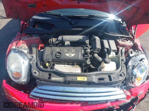 2013 MINI Hardtop with VIN WMWSU3C58DT683041, listed as a IAAI auction lot 42162366 with 76,724 mi miles and . Bid and sale history available at DreamBid. Image 10.