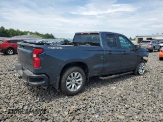 2019 Chevrolet Silverado 1500 Custom with VIN 1GCRYBEH1KZ380247, listed as a Copart auction lot 65769894 with 64,332 mi miles and Salvage Title. Bid and sale history available at DreamBid. Image 3.