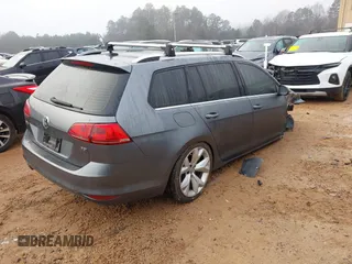 2015 Volkswagen Golf SportWagen TDI SE with VIN 3VWCA7AU9FM500262, listed as a IAAI auction lot 41214726 with 184,242 mi miles. Bid and sale history available at carsss.com. Image 4.