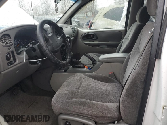 2004 Chevrolet TrailBlazer LS with VIN 1GNDT13S742327217, listed as a Copart auction lot 50155425 with 128,786 mi miles and Salvage Title. Bid and sale history available at carsss.com. Image 7.