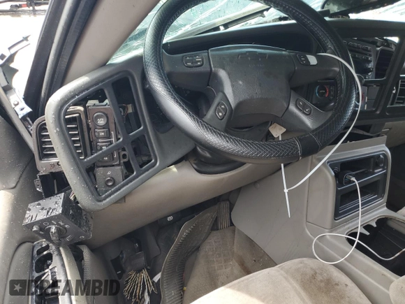 2005 Chevrolet Avalanche Z71 with VIN 3GNEK12Z95G259632, listed as a Copart auction lot 70786614 with 0 mi miles and Non Repairable. Bid and sale history available at carsss.com. Image 9.