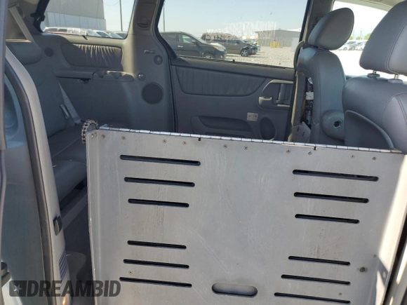2010 Toyota Sienna XLE with VIN 5TDYK4CC1AS325572, listed as a Copart auction lot 53334805 with 100,426 mi miles and Salvage Title. Bid and sale history available at carsss.com. Image 11.