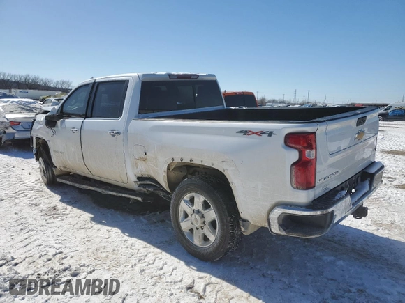 2022 Chevrolet Silverado 3500HD LTZ z VIN 1GC4YUEY4NF273091, wystawiony jako Copart lot #45113795 z przebiegiem 123 680 mil mil oraz Szkoda całkowita • Salvage title. Historia ofert i sprzedaży dostępna na DreamBid. Obrazek 2.