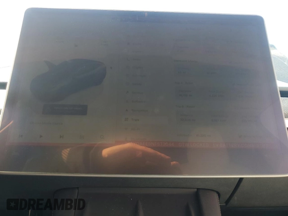 2022 Tesla Model Y Long Range z VIN 7SAYGAEE5NF573044, wystawiony jako Copart lot #49230835 z przebiegiem 41 220 mil mil oraz Szkody całkowita. Historia ofert i sprzedaży dostępna na DreamBid. Obrazek 9.