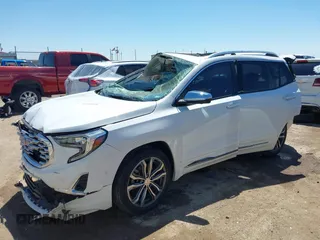 2019 GMC Terrain Denali with VIN 3GKALSEX0KL137091, listed as a IAAI auction lot 40136558 with 62,788 mi miles. Bid and sale history available at carsss.com. Image 2.