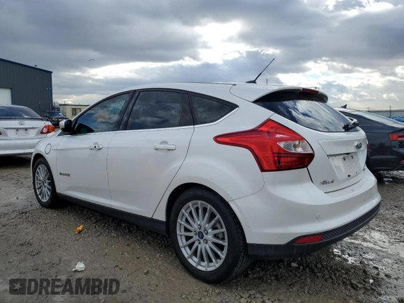 2013 Ford Focus Electric with VIN 1FADP3R44DL352402, listed as a Copart auction lot 45566905 with Not provided miles and Salvage title. Bid and sale history available at DreamBid. Image 2.