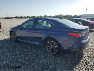 2025 Toyota Camry LE with VIN 4T1DAACK0SU053452, listed as a Copart auction lot 52866985 with 2 mi miles and Salvage Title. Bid and sale history available at carsss.com. Image 2.