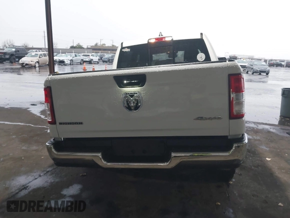 2023 Ram 1500 Big Horn z VIN 1C6RRFFG7PN698664, wystawiony jako IAAI lot #41103495 z przebiegiem 34 307 mil mil oraz . Historia ofert i sprzedaży dostępna na DreamBid. Obrazek 17.