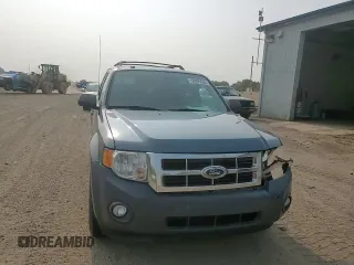 2012 Ford Escape XLT z VIN 1FMCU9DG3CKC81146, wystawiony jako Copart lot #58999625 z przebiegiem 169 942 mil mil oraz Czysty tytuł • Clean title. Historia ofert i sprzedaży dostępna na DreamBid. Obrazek 14.