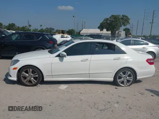 2013 Mercedes-Benz E 350 Luxury с VIN WDDHF5KB3DA664800, выставлен на аукционе IAAI как лот 42154013 с пробегом 107 140 миль миль и . История ставок и продаж доступна на DreamBid. Изображение 14.