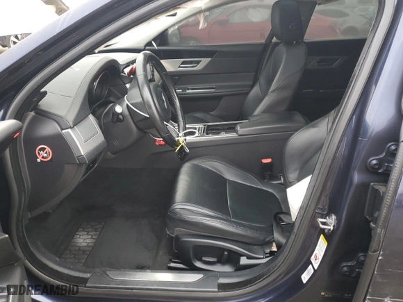 2016 Jaguar XF 35t Premium with VIN SAJBD4BV3GCY18393, listed as a Copart auction lot 43032715 with 129,083 mi miles and Salvage Title. Bid and sale history available at carsss.com. Image 7.