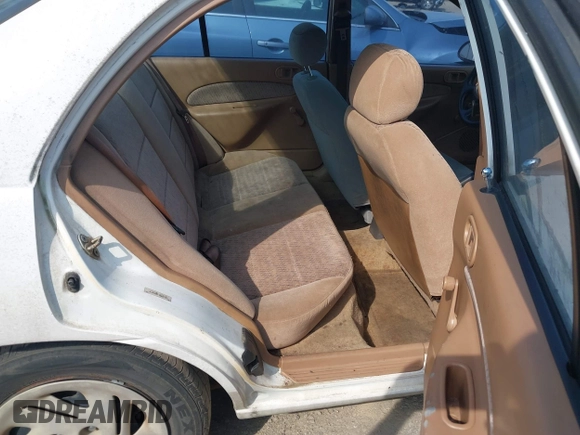 1997 Ford Escort LX with VIN 1FALP13P4VW278594, listed as a IAAI auction lot 42125007 with 290,855 mi miles. Bid and sale history available at carsss.com. Image 8.