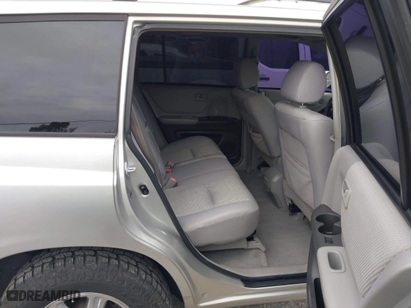 2007 Toyota Highlander with VIN JTEHP21A970208191, listed as a IAAI auction lot 41339775 with 141,496 mi miles. Bid and sale history available at carsss.com. Image 8.