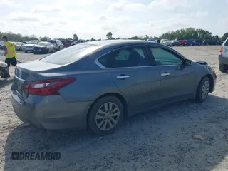2018 Nissan Altima SV with VIN 1N4AL3AP9JC166998, listed as a IAAI auction lot 41963817 with 174,368 mi miles and . Bid and sale history available at carsss.com. Image 4.