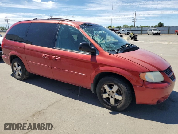 2005 Dodge Caravan SXT with VIN 2D4GP44L05R218848, listed as a Copart auction lot 61288954 with 201,265 mi miles and Salvage Title. Bid and sale history available at carsss.com. Image 4.