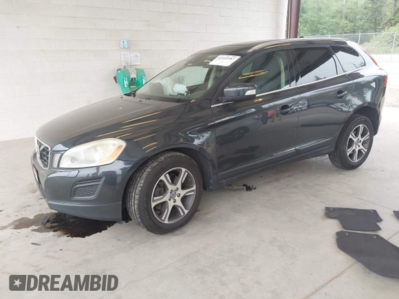 2013 Volvo XC60 T6 z VIN YV4902DZ3D2411993, wystawiony jako IAAI lot #42415587 z przebiegiem 95 303 mil mil oraz . Historia ofert i sprzedaży dostępna na DreamBid. Obrazek 17.