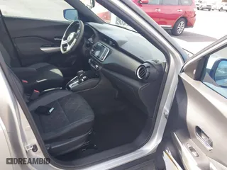 2018 Nissan Kicks SV with VIN 3N1CP5CU2JL527470, listed as a IAAI auction lot 41503614 with 26,732 mi miles. Bid and sale history available at carsss.com. Image 5.