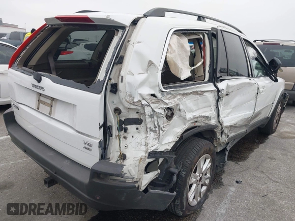 2005 Volvo XC90 with VIN YV1CZ852551207541, listed as a IAAI auction lot 42025006 with 172,950 mi miles and . Bid and sale history available at DreamBid. Image 4.