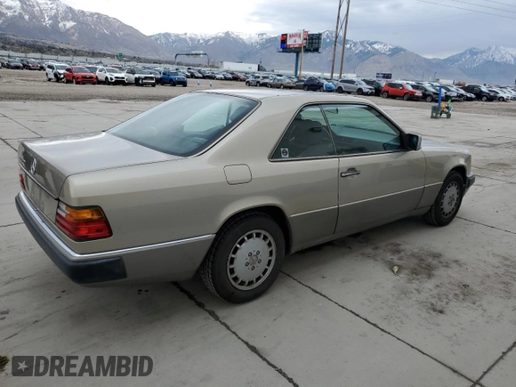 1991 Mercedes-Benz 300 with VIN WDBEA51E8MB388839, listed as a Copart auction lot 51172335 with 155,332 mi miles and Clean Title. Bid and sale history available at DreamBid. Image 3.