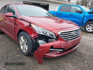 2016 Hyundai Sonata SE with VIN 5NPE24AF5GH273149, listed as a IAAI auction lot 41921543 with 168,762 mi miles and . Bid and sale history available at carsss.com. Image 6.