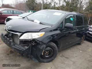 2016 Toyota Sienna XLE with VIN 5TDYK3DC7GS719031, listed as a IAAI auction lot 41552675 with 339,980 mi miles. Bid and sale history available at carsss.com. Image 17.