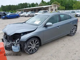 2018 Volvo S60 Inscription with VIN LYV402HKXJB167148, listed as a IAAI auction lot 42424429 with 72,126 mi miles and . Bid and sale history available at DreamBid. Image 17.