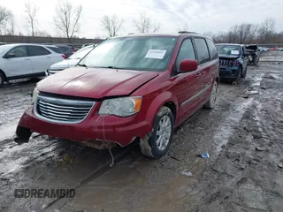 2014 Chrysler Town & Country Touring z VIN 2C4RC1BG9ER437362, wystawiony jako IAAI lot #41704031 z przebiegiem 195 290 mil mil oraz . Historia ofert i sprzedaży dostępna na DreamBid. Obrazek 2.