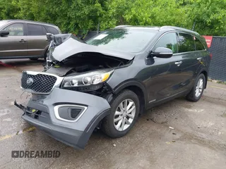 2017 Kia Sorento LX с VIN 5XYPGDA52HG291151, выставлен на аукционе IAAI как лот 42294750 с пробегом 134 442 миль миль и . История ставок и продаж доступна на DreamBid. Изображение 18.