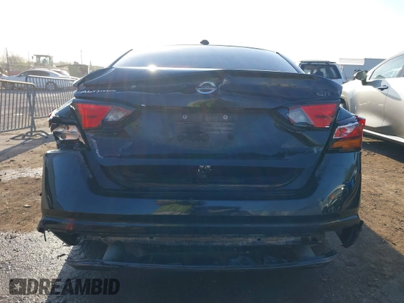 2019 Nissan Altima 2.5 SR with VIN 1N4BL4CV3KC130764, listed as a IAAI auction lot 41952695 with 86,644 mi miles. Bid and sale history available at carsss.com. Image 17.