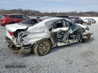 2016 Kia K900 Luxury with VIN KNALU4D36G6032176, listed as a Copart auction lot 43993855 with 0 mi miles and Salvage Title. Bid and sale history available at carsss.com. Image 3.