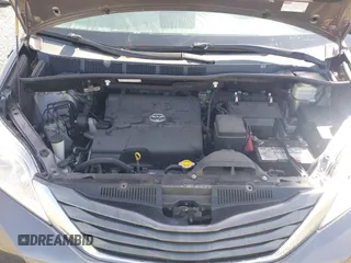2014 Toyota Sienna XLE with VIN 5TDYK3DC5ES451965, listed as a IAAI auction lot 41879334 with 145,114 mi miles and . Bid and sale history available at DreamBid. Image 10.