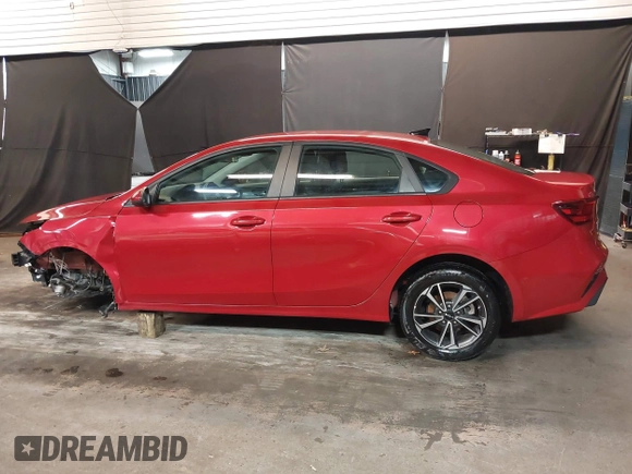 2022 Kia Forte LXS z VIN 3KPF24AD7NE497091, wystawiony jako IAAI lot #41894884 z przebiegiem 36 451 mil mil oraz . Historia ofert i sprzedaży dostępna na DreamBid. Obrazek 15.