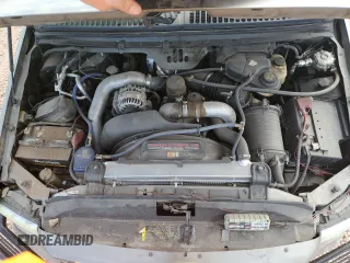 2005 Ford Excursion Eddie Bauer с VIN 1FMSU45P95EC33892, выставлен на аукционе Copart как лот 88871715 с пробегом Не указан миль и Списание • Salvage title. История ставок и продаж доступна на DreamBid. Изображение 13.