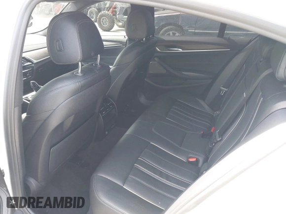 2020 BMW 5 Series 530i z VIN WBAJR3C04LWW69815, wystawiony jako IAAI lot #42247174 z przebiegiem 54 547 mil mil oraz . Historia ofert i sprzedaży dostępna na DreamBid. Obrazek 8.