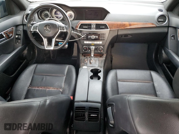 2013 Mercedes-Benz C 300 Sport с VIN WDDGF8AB7DR272984, выставлен на аукционе Copart как лот 47308325 с пробегом 94 740 миль миль и Списание • Salvage title. История ставок и продаж доступна на DreamBid. Изображение 8.