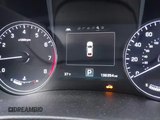 2017 Genesis G80 3.8L z VIN KMHGN4JE9HU175476, wystawiony jako IAAI lot #40933618 z przebiegiem 136 354 mil mil oraz . Historia ofert i sprzedaży dostępna na DreamBid. Obrazek 15.